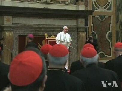 Vatican Emphasizes Image of a Pope of the People