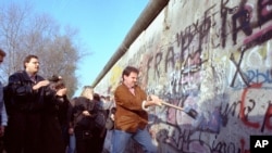 Remembering the Fall of the Berlin Wall