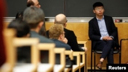 Nhà hoạt động ủng hộ dân chủ Hong Kong Joshua Wong dự một buổi hội luận tại Trường Luật Đại học Columbia ở New York City, ngày 13 tháng 9, 2019. 