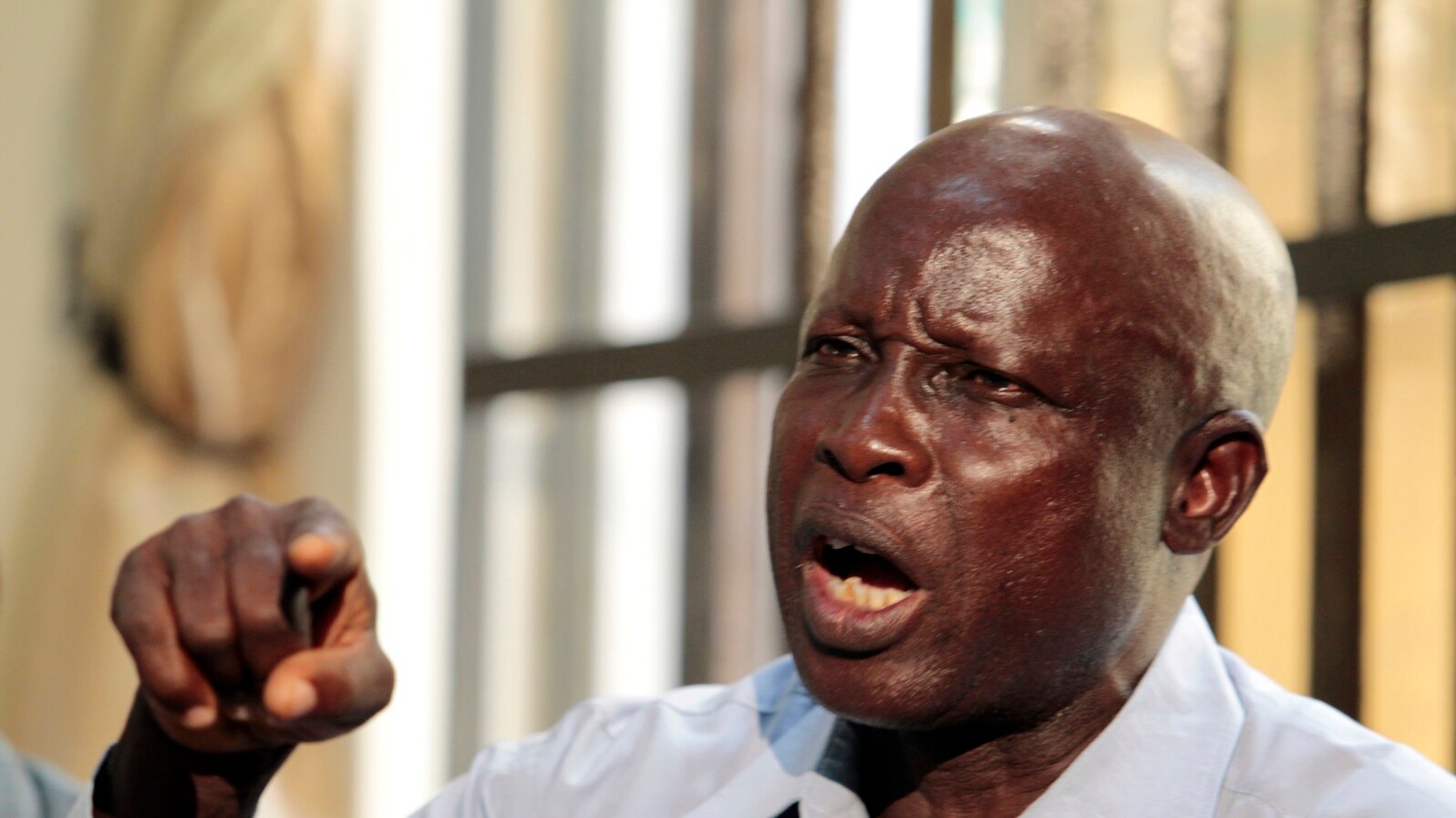 Reveren Enoch Mark, kakakin iyayen dalibai mata na Chibok da aka sace