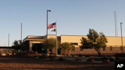 Gambar video pintu masuk kantor Patroli Perbatasan AS di Clint, Texas, 20 Juni 2019.