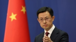 Juru bicara Kementerian Luar Negeri China Guo Jiakun menjawab pertanyaan dari seorang jurnalis dalam konferensi pers di Beijing, China, 7 Januari 2025. (Florence Lo/REUTERS)