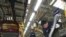 福特汽車公司在中國的合資企業工人在工作