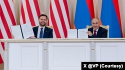 جی‌دی ونس معاون رئيس جمهوری آمریکا و نیکول پاشینیان نخست‌وزیر ارمنستان