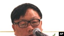 8일 신숙자 씨 관련 기자회견에 참석한 오길남 박사.