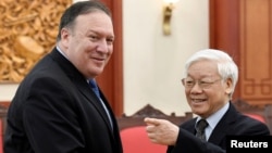 Ngoại trưởng Mike Pompeo và Chủ tịch nước kiêm Tổng bí thư Nguyễn Phú Trọng trong cuộc gặp ở Hà Nội năm 2018.