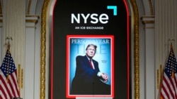 Sampul majalah Time yang bertajuk "Person of the Year" menampilkan Presiden terpilih Donald Trump di Bursa Efek New York, Amerika Serikat, Kamis, 12 Desember 2024. (Alex Brandon/AP)