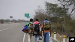 Estados Unidos estima que 2,3 millones de venezolanos han escapado desde 2014 a medida que el país con las reservas probadas de petróleo más grandes del mundo cae en una crisis económica peor que la Gran Depresión.