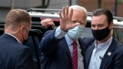 Kandidate demokrat për president Joe Biden përshëndet ndërsa mbërrin në qytetin e tij Wilmington, Dellauer (19 tetor 2020)