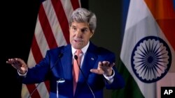 Ngoại trưởng Hoa Kỳ John Kerry nói chuyện với các sinh viên ở New Delhi, Ấn Độ, 31/8/2016.