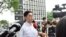 主张港独的香港民族党召集人陈浩天星期一举行记者会（VOA汤惠芸摄）