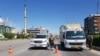 FILE - Checkpoints stop drivers without explicit permission to be on the roads, in Irbil, Iraq, April 7, 2020. (Halan Akoiy/VOA)