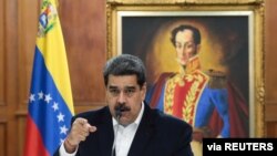 El presidente en disputa Nicolás Maduro reveló que le han aconsejado cerrar el Metro de Caracas y el transporte público a partir del lunes.