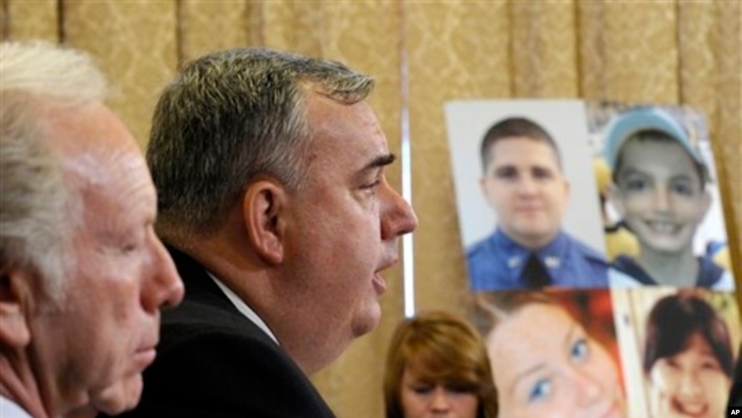 Komesar bostonske policije svedoči pred Odborom za unutrašnju bezbednost Predstavničkog doma američkog Kongresa. 