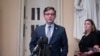 Ketua DPR AS yang baru terpilih, Mike Johnson, menyampaikan pernyataan terkait penembakan massal yang terjadi di Maine, dalam konferensi pers di Gedung Capitol, Washington, pada 26 Oktober 2023. (Foto: AP/J. Scott Applewhite) 