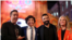 En la foto se ve al director Lee Unkrich, a Anthony González, quien hace la voz de Miguel, al codirector y guionista Adrián Molina y a la productora Darla K. Anderson, que asisten a la premiere estadounidense de "Coco", un filme de Disney-Pixar en Hollywo