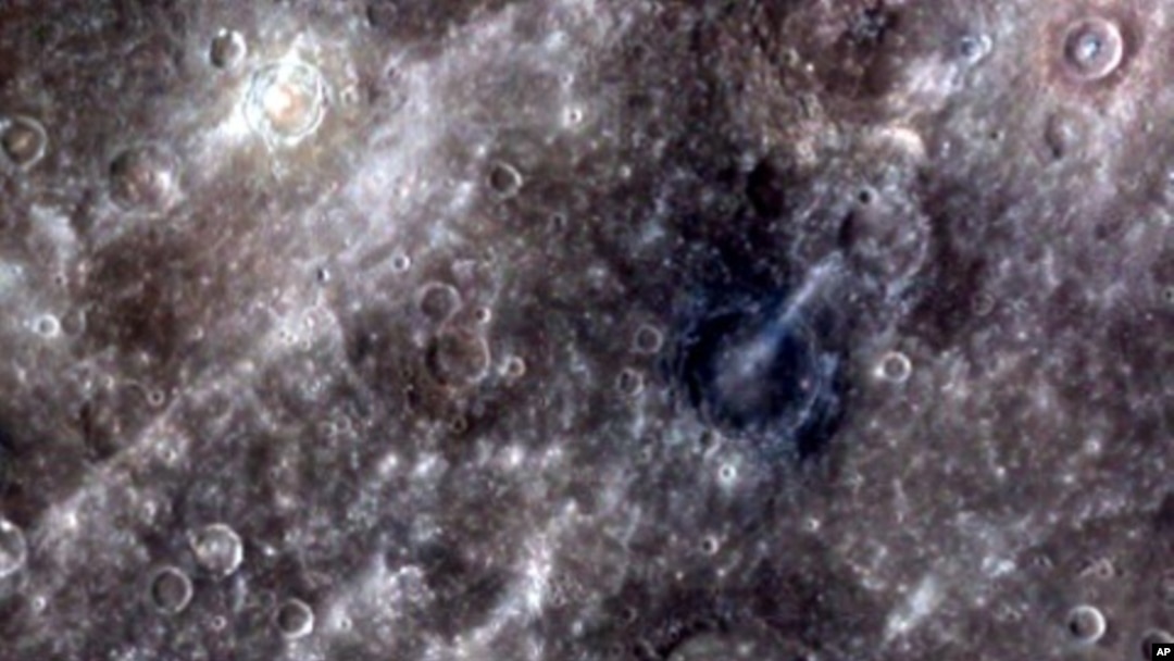 Image taken with MESSENGER's wide-angle camera of Mercury's craters, March 29, 2011
