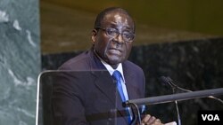 Presiden Zimbabwe Robert Mugabe saat berbicara pada Sidang Umum PBB (23/9). Kesehatan Mugabe dilaporkan memburuk akibat menderita kanker prostat.