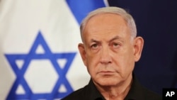 ARCHIVO - El primer ministro de Israel, Benjamin Netanyahu, durante una conferencia de prensa el 28 de octubre de 2023.