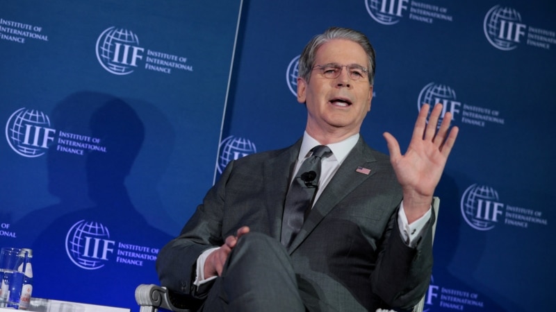 بسنت: کشورهای خلیج فارس اطلاعات بانکی مقامات رژیم ایران را در اختیار آمریکا قرار می‌دهند