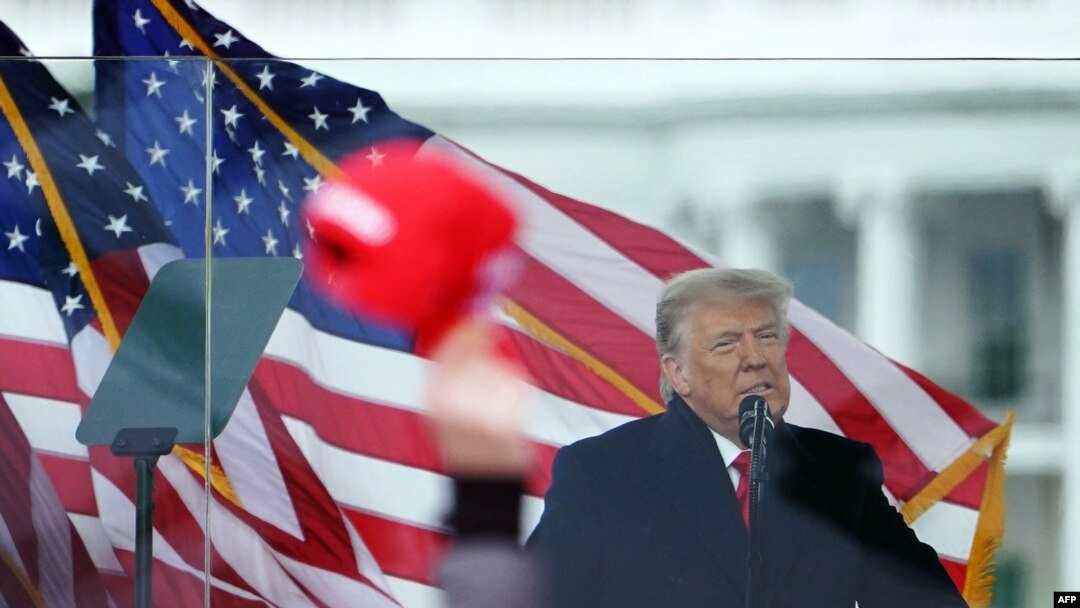 Mantan Presiden AS Donald Trump berbicara kepada pendukungnya dalam sebuah kesempatan di Washington, pada 6 Januari 2021. (Foto: AFP/Mandel Ngan)