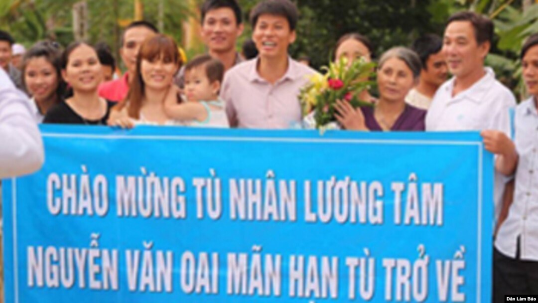 Tù nhân lương tâm Nguyễn Văn Oai được tự do ngày 2/8/2015. (Ảnh: Dân Làm Báo)