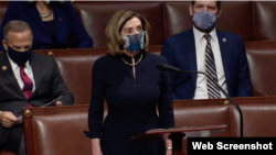 Nancy Pelosi, motambwisi ya ndako ya bakeli mibeko (House of representatives) na Capitole, Washington, 13 janvier 2021.