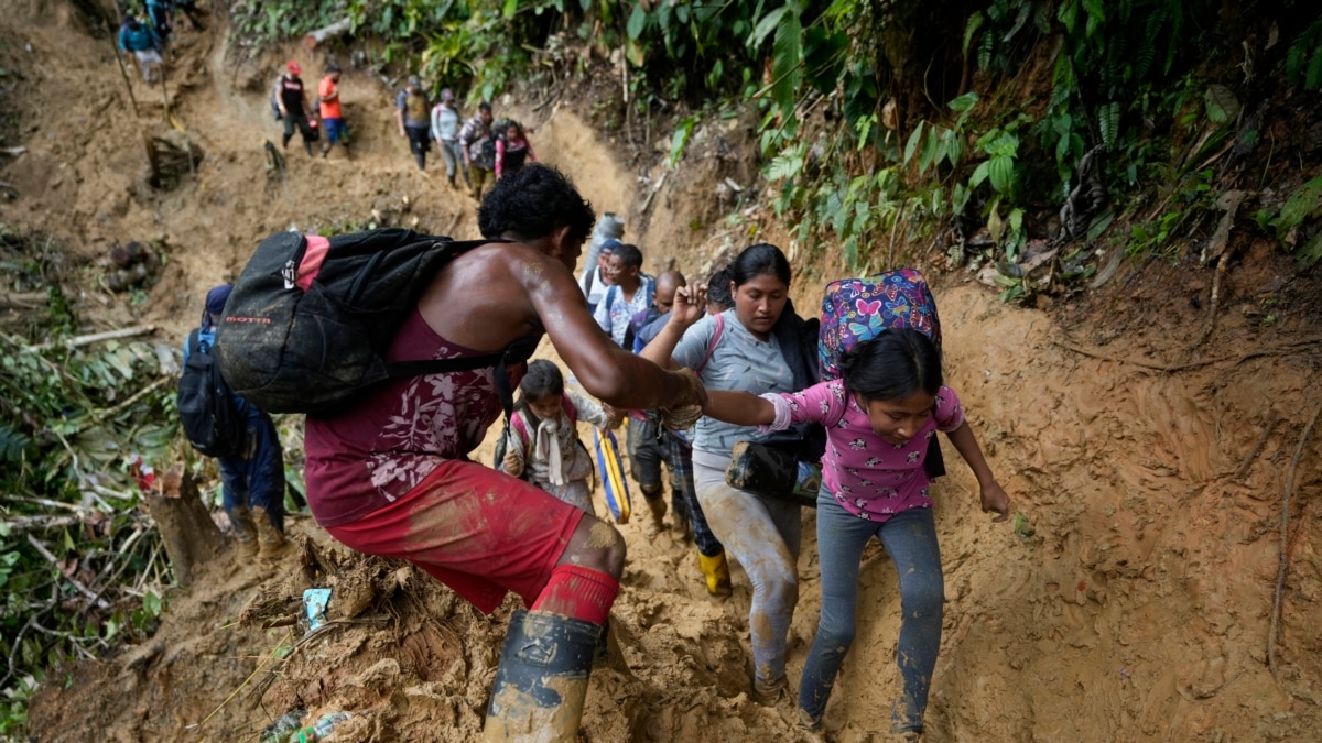 Entre Los Migrantes Venezolanos En Colombia, Las Mujeres Y Niñas ...