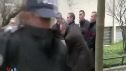 پنج سال بعد از کشتن دست‌اندرکاران نشریه فکاهی در پاریس، محاکمه ۱۴ متهم این پرونده آغاز شد