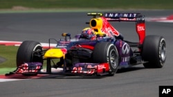 Mark Webber, pilote australien de Red Bull, au Grand Prix de Formule 1 sur le circuit de Silverstone, le 30 juin 2013, en Angleterre.