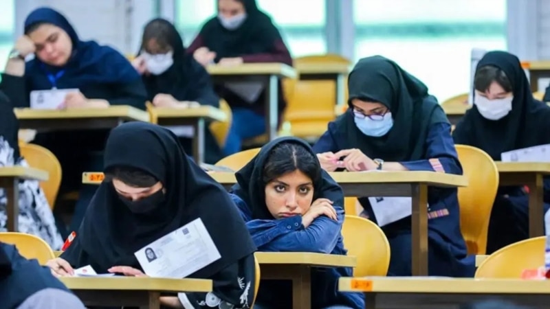 یک نماینده مجلس به دانش‌آموزان معترض: اعتراضات فایده‌ای ندارد