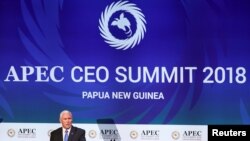 Wapres AS Mike Pence dalam KTT APEC CEO 2018 di Port Moresby, Papua Nugini, 17 November 2018. (Foto: dok).