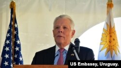 El embajador de EE.UU. en Uruguay, Kenneth George, visitó al presidente Luis Lacalle Pou al cumplir sus primeros 100 días de gobierno.