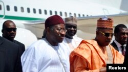 Nigeria's President Goodluck Jonathan (C) on visit to Borno state, March 7, 2013