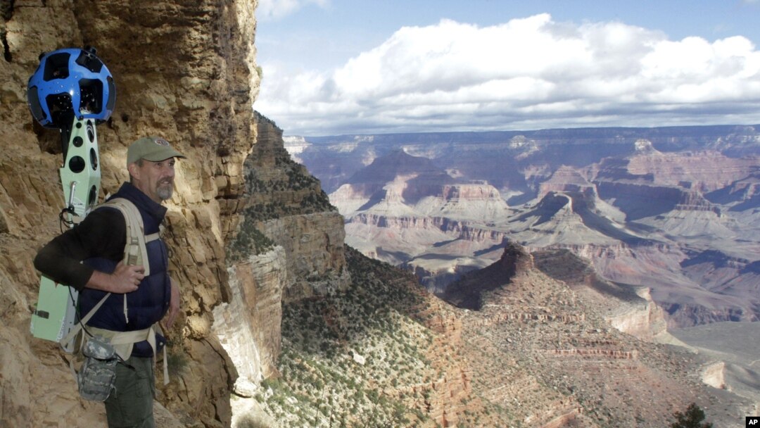 Google operations manager Steve Silverman wearing the Trekker during a demonstration for the media along the Bright Angel Trail at the South Rim of the Grand Canyon National Park in Arizona, October 22, 2012.
