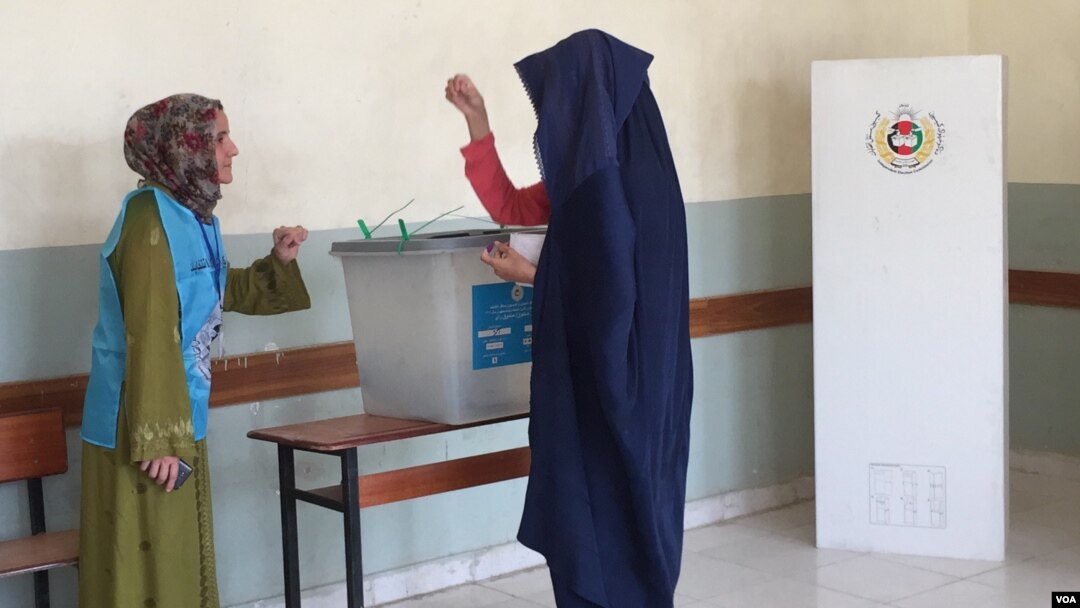 Afg'oniston saylov markazlarida 