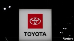 ARCHIVO - En julio de 2022, Toyota ya emitió un retiro del mercado para 3500 vehículos RAV4 en Estados Unidos debido a una posible interferencia entre piezas internas que podría hacer que el sensor OCS detecte incorrectamente al ocupante.