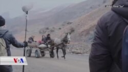 Çîroka Fîlmê Sar ku Qala Malbateke Kurd ya Penaber Dike