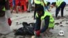 Somali volunteers clean long-neglected beaches