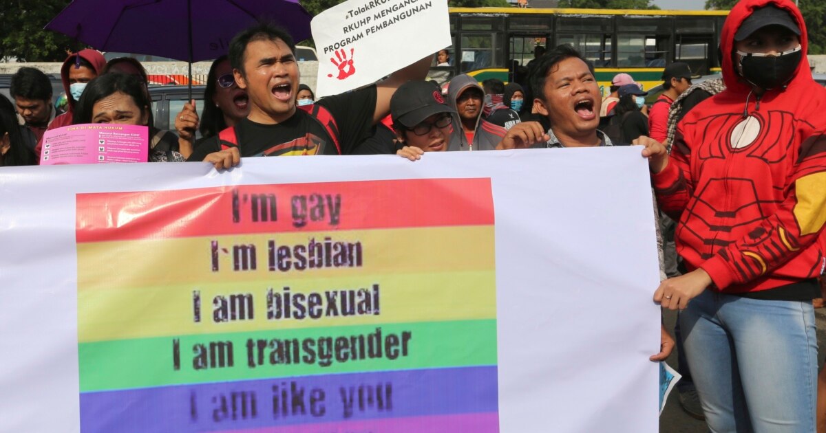 Film biseksual va buzuq.