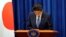 Le Premier ministre japonais Shinzo Abe s'incline lors d'une conférence de presse à sa résidence officielle à Tokyo, au Japon, le 28 août 2020. (Photo: Franck Robichon/Pool via REUTERS)