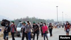 ထိုင်းနိုင်ငံက ပြန်လာတဲ့ မြန်မာအလုပ်သမားများ။ (မတ် ၂၅၊ ၂၀၂၀)