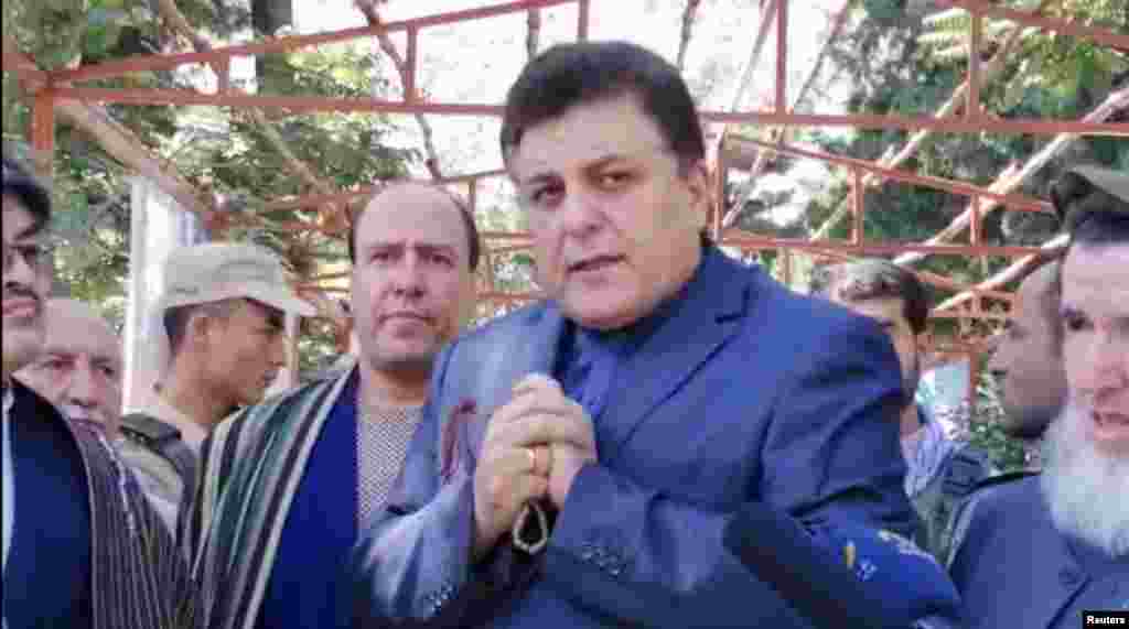 عبدالطیف پدرام، از نامزدهای انتخابات ریاست جمهوری افغانستان پس از رای&zwnj;دهی، نسبت به احتمال تقلب در انتخابات ابراز نگرانی کرد و گفت که اگر روند به همین شکل پیش برود، نتایج انتخابات قابل قبول نخواهد بود