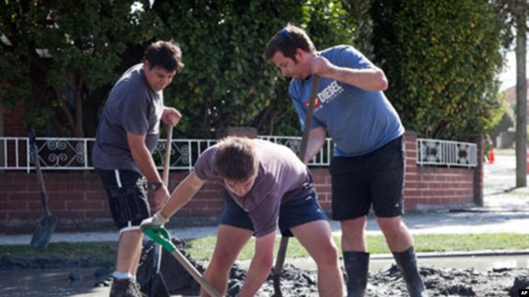 Student volunteers assisting in post-quake clean-up efforts in Christchurch, February 27, 2011