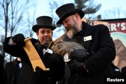 Phil the groundhog makes his prediction on how long winter will last, at Gobblers Knob in Punxsutawney, Pennsylvania, U.S., February 2, 2023. (REUTERS/Alan Freed)