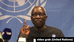 Adama Dieng, Conseiller spécial du secrétaire général de l'ONU en charge de la prévention du génocide lors d'une conférence de presse à Juba, Soudan du Sud, 30 avril 2014.