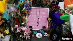 A flower tribute is seen outside Al Noor mosque where more than 40 people were killed by a suspected white supremacist during Friday prayers on March 15, in Christchurch, New Zealand March 27, 2019. 