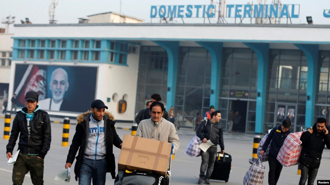  Afghans, whose asylum applications have been rejected, arrive from Germany in Kabul, Afghanistan, Dec. 15, 2016.