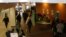 هاروارد حتی در روزهای تعطیل هم شلوغ و پرجنب و جوش است و در این آخر هفته سرد هم چندین همایش برگزار می&zwnj;شد.