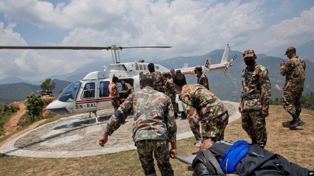 Dostava preko potrebne humanitarne pomoći postradalima u Nepalu